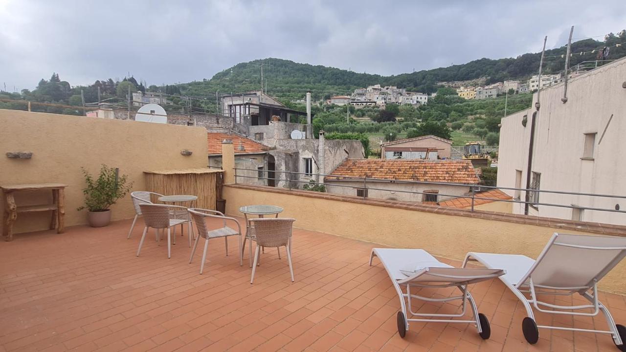 Federico II - Rooms And Breakfast Borgio Verezzi Kültér fotó