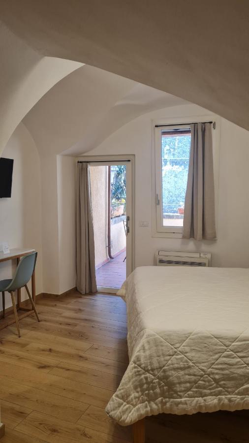 Federico II - Rooms And Breakfast Borgio Verezzi Kültér fotó